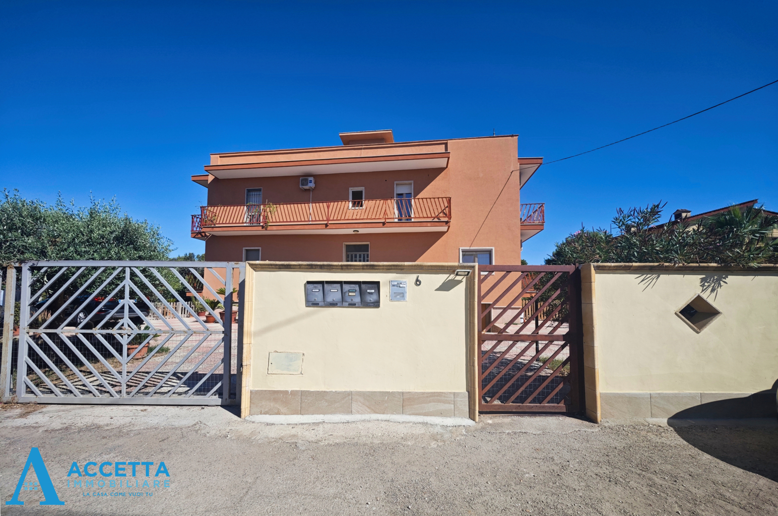 Trilocale in vendita in via cesare pascarella 6, Taranto