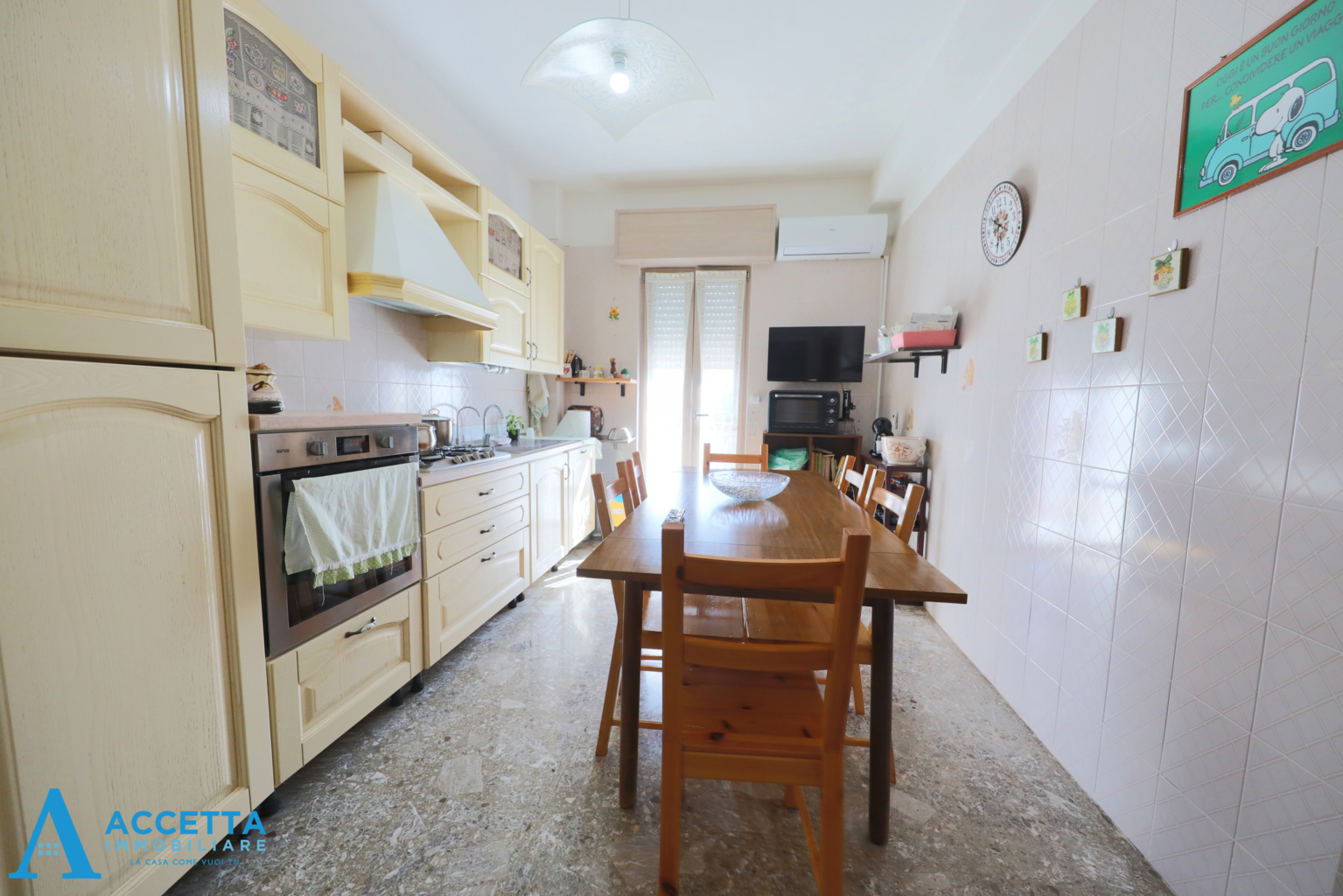 Trilocale in vendita in via cesare pascarella 6, Taranto