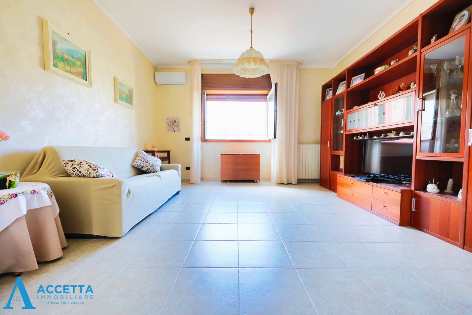 Trilocale ristrutturato in via dante alighieri 105, Taranto