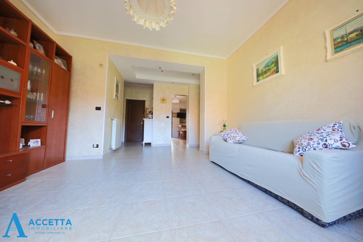 Trilocale ristrutturato in via dante alighieri 105, Taranto