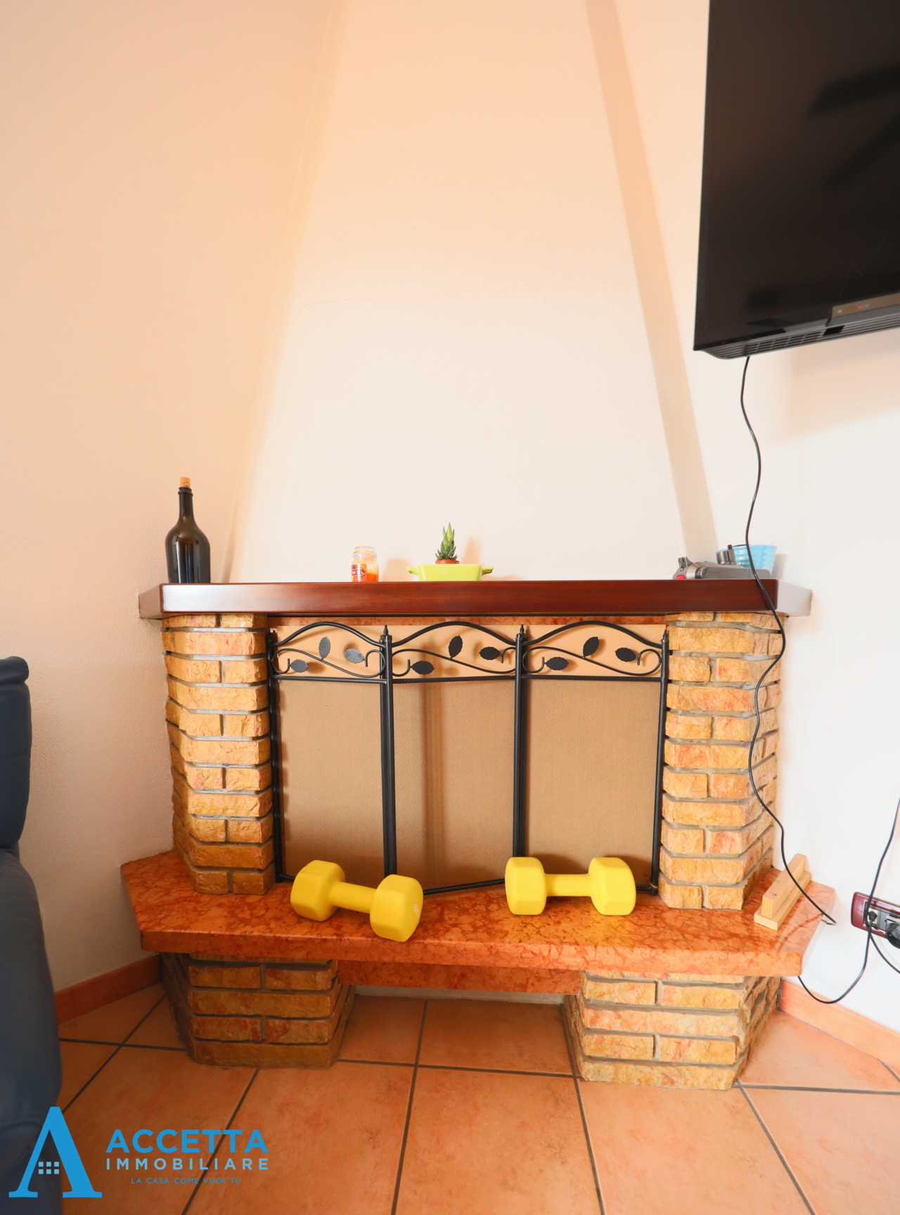 Quadrilocale con terrazzo in viale europa 115, Taranto