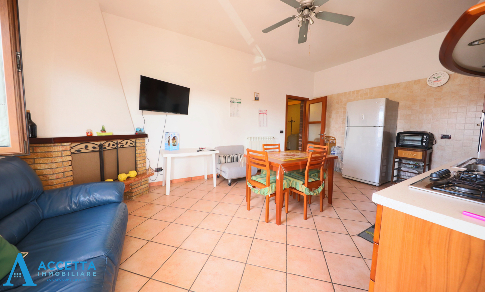 Quadrilocale con terrazzo in viale europa 115, Taranto