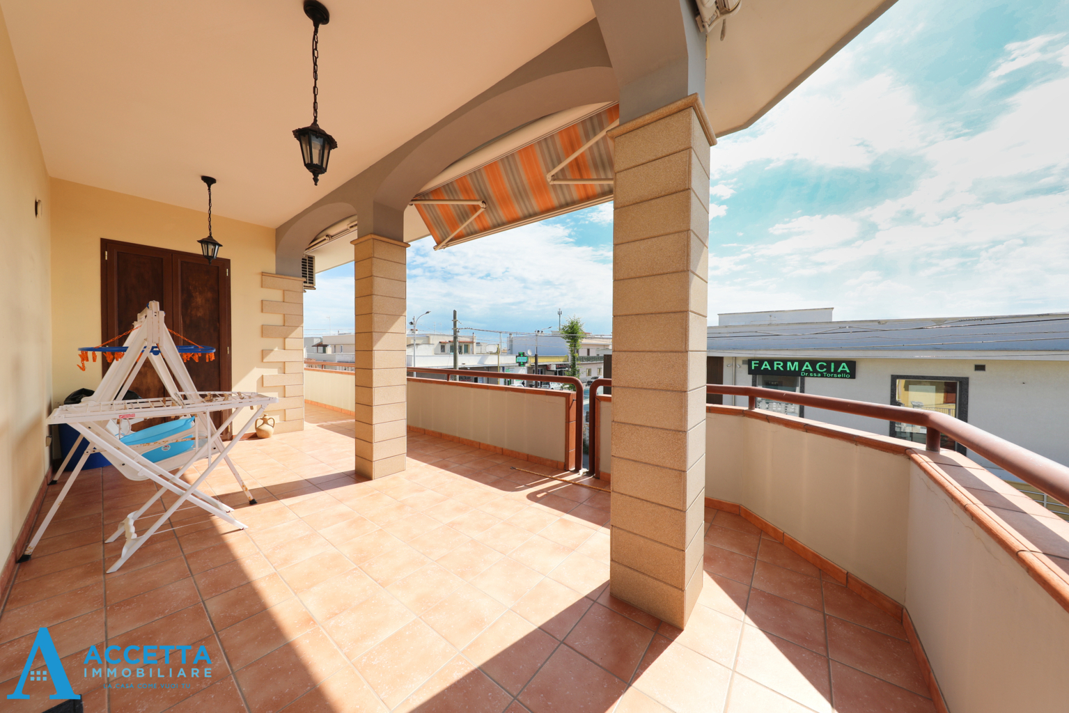 Quadrilocale con terrazzo in viale europa 115, Taranto