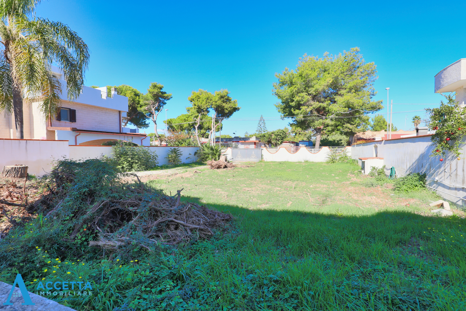 Villa con giardino in via calata rinella 21, Taranto