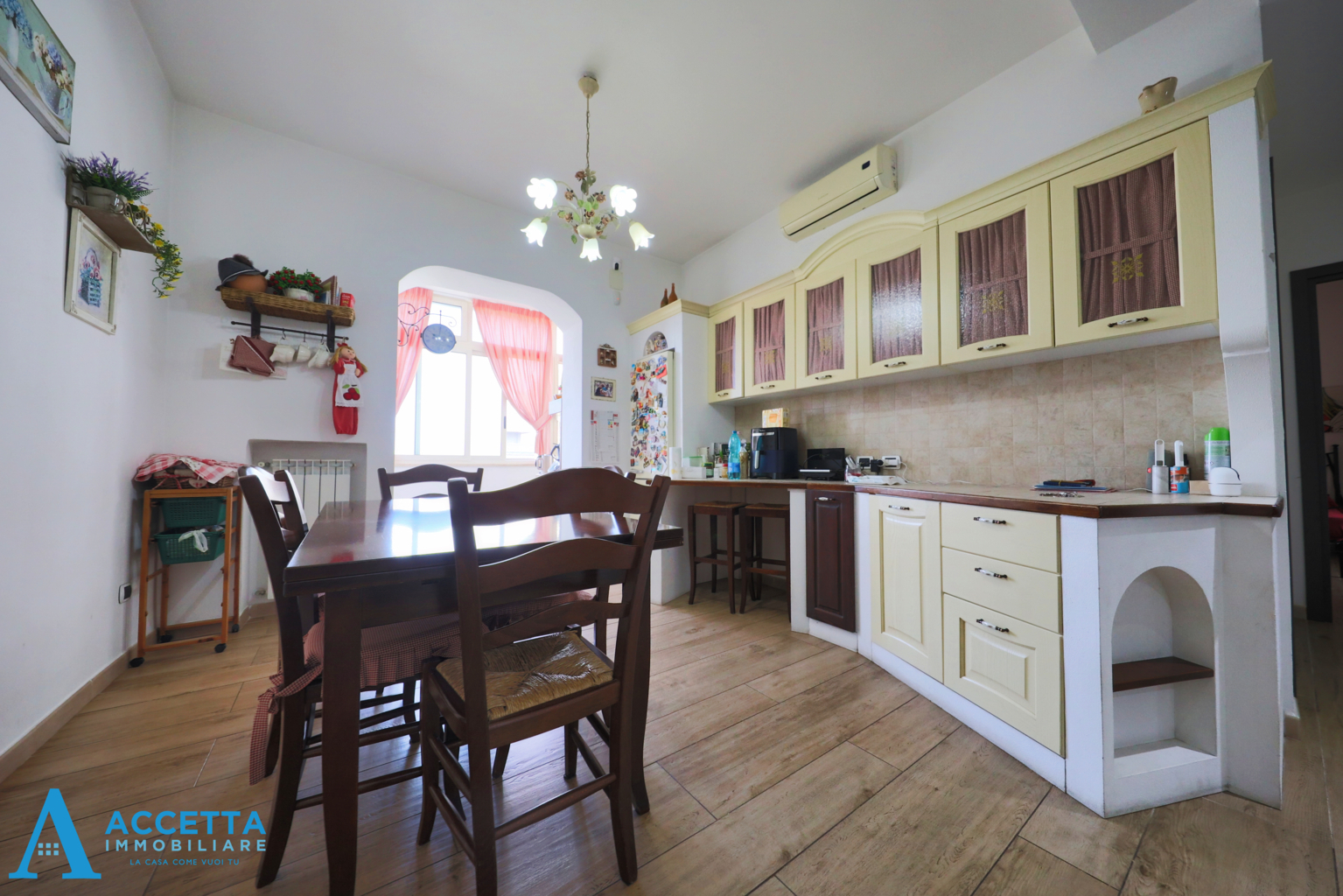 Trilocale ristrutturato in corso italia 370, Taranto