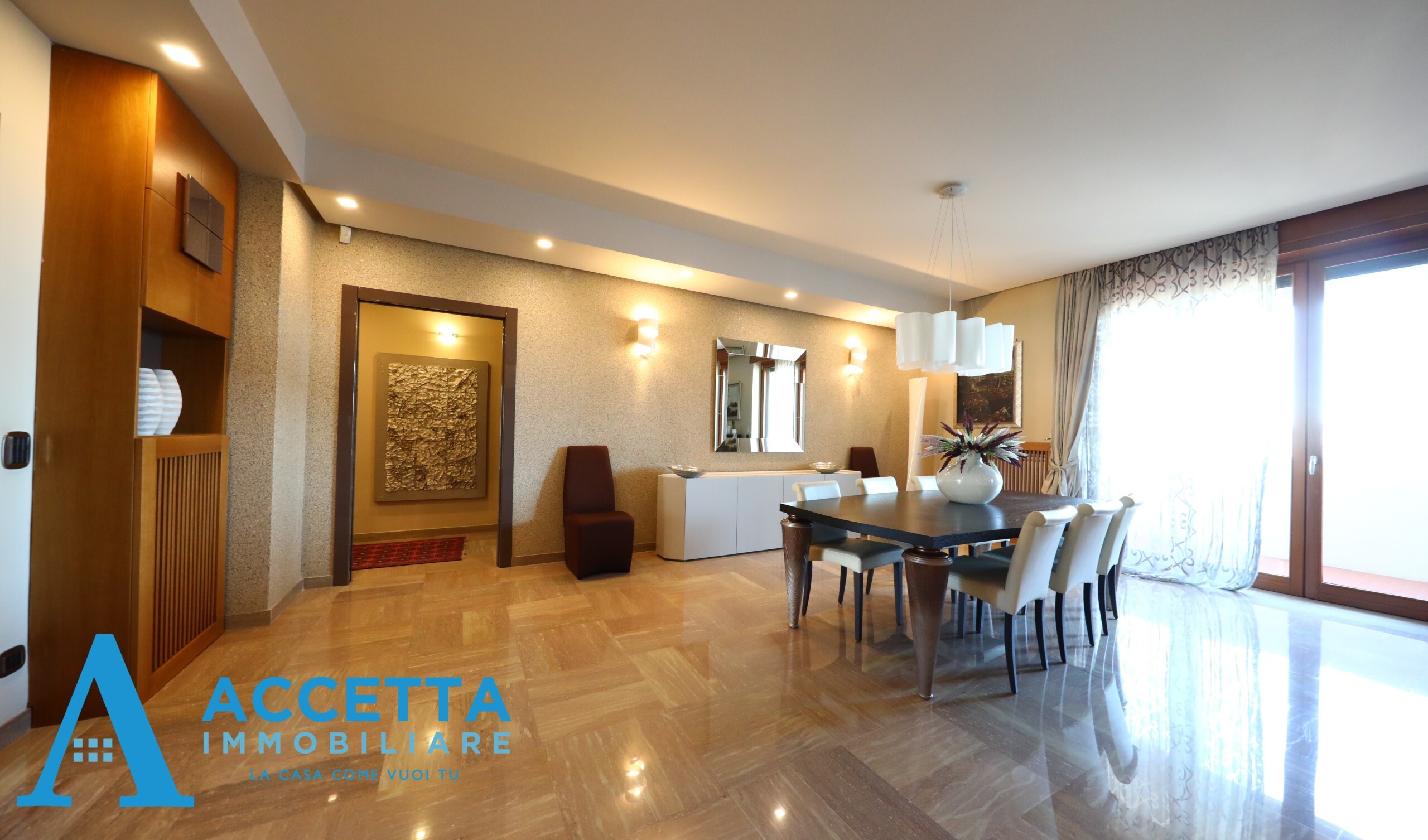 Quadrilocale vista mare in piazza giovanni xxiii 13, Taranto