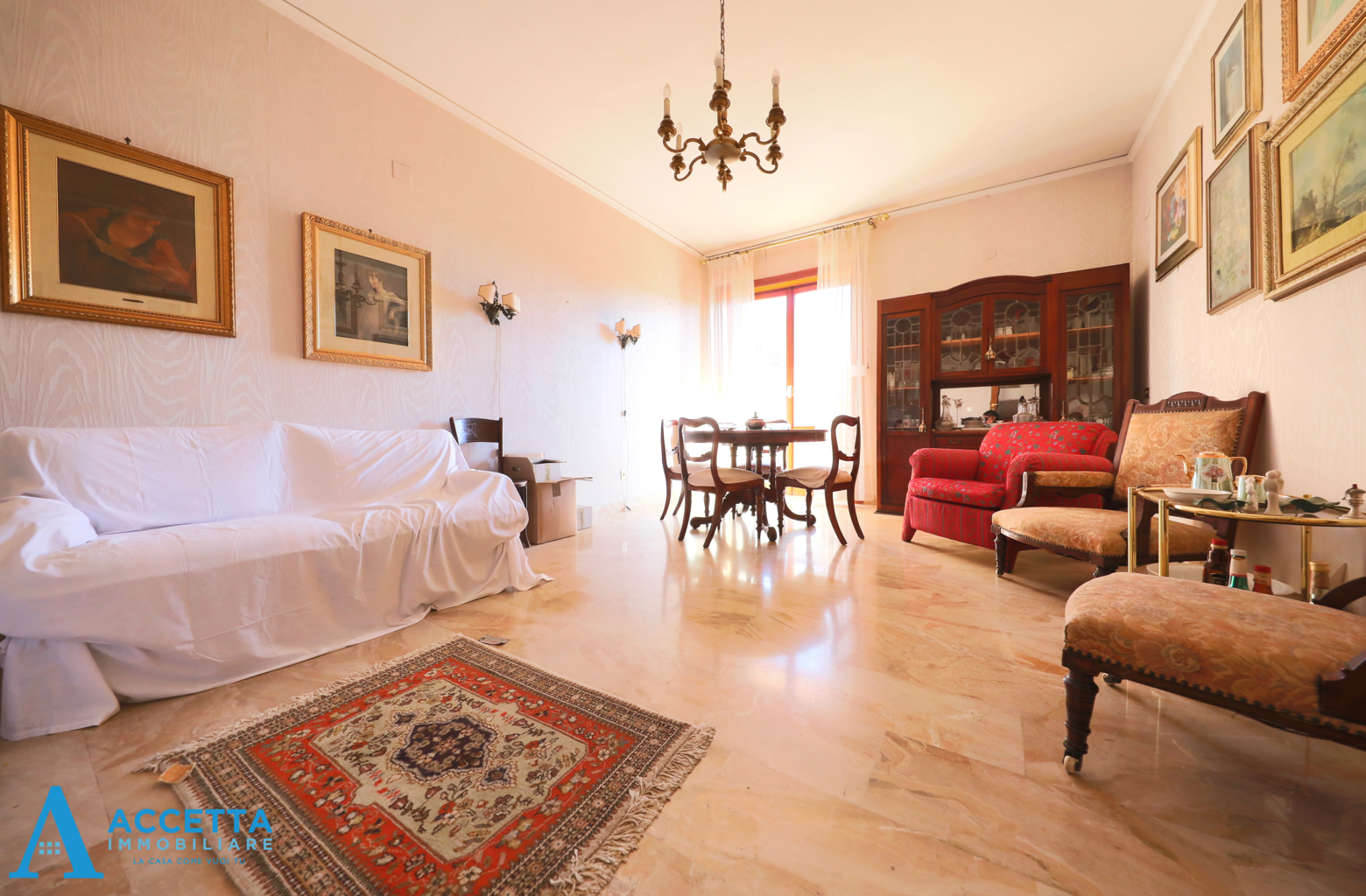 Quadrilocale da ristrutturare in via plinio 89, Taranto