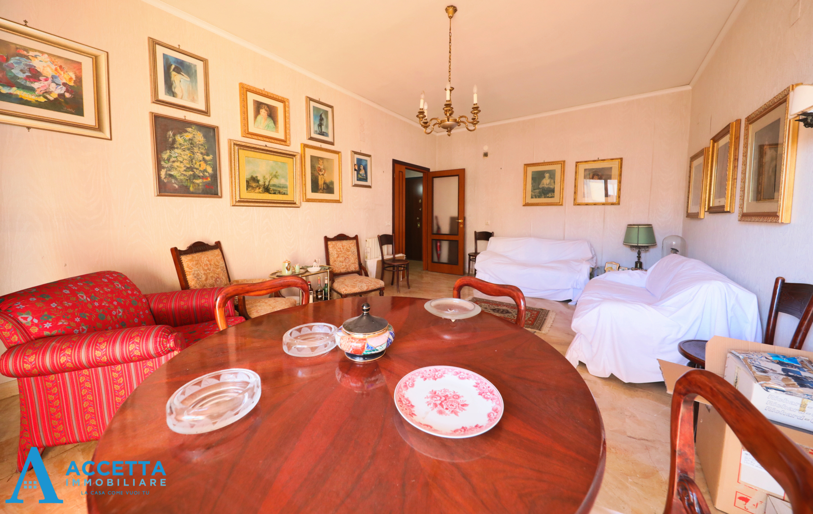 Quadrilocale da ristrutturare in via plinio 89, Taranto