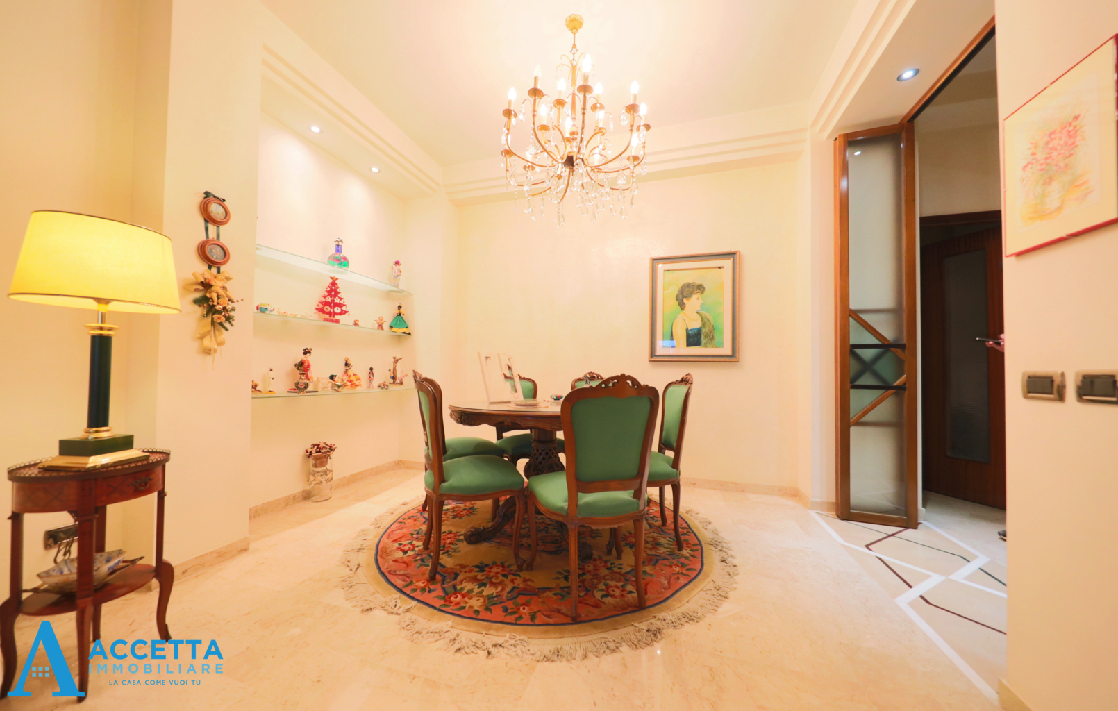 Trilocale in vendita in viale magna grecia 104, Taranto