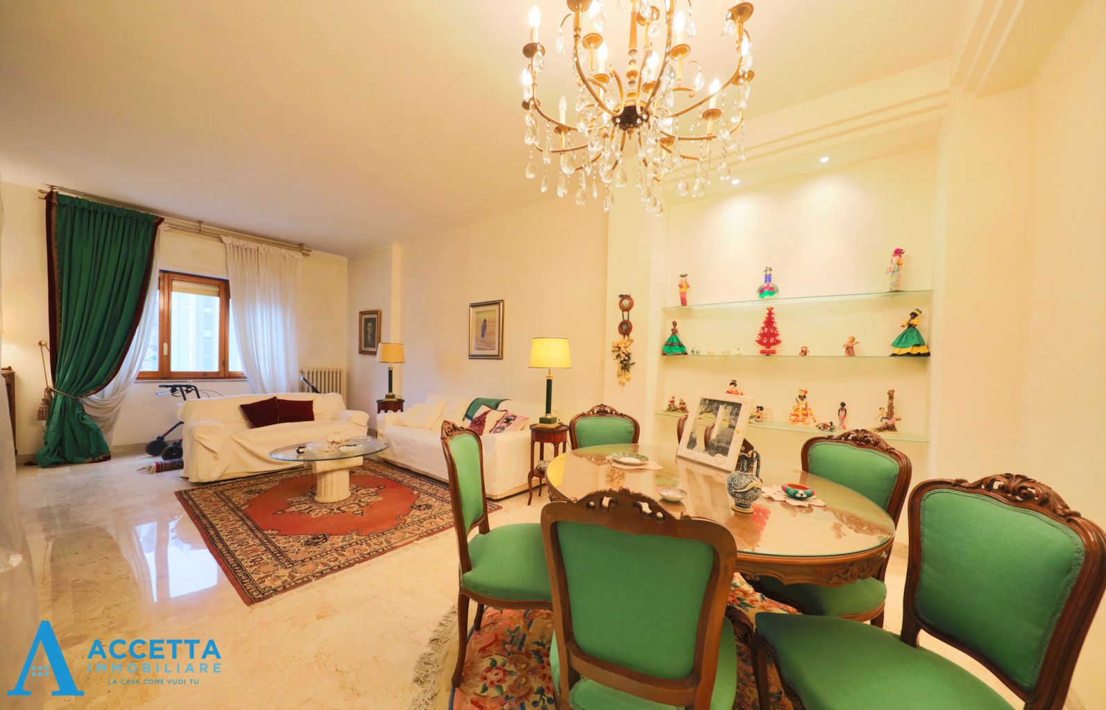 Trilocale in vendita in viale magna grecia 104, Taranto