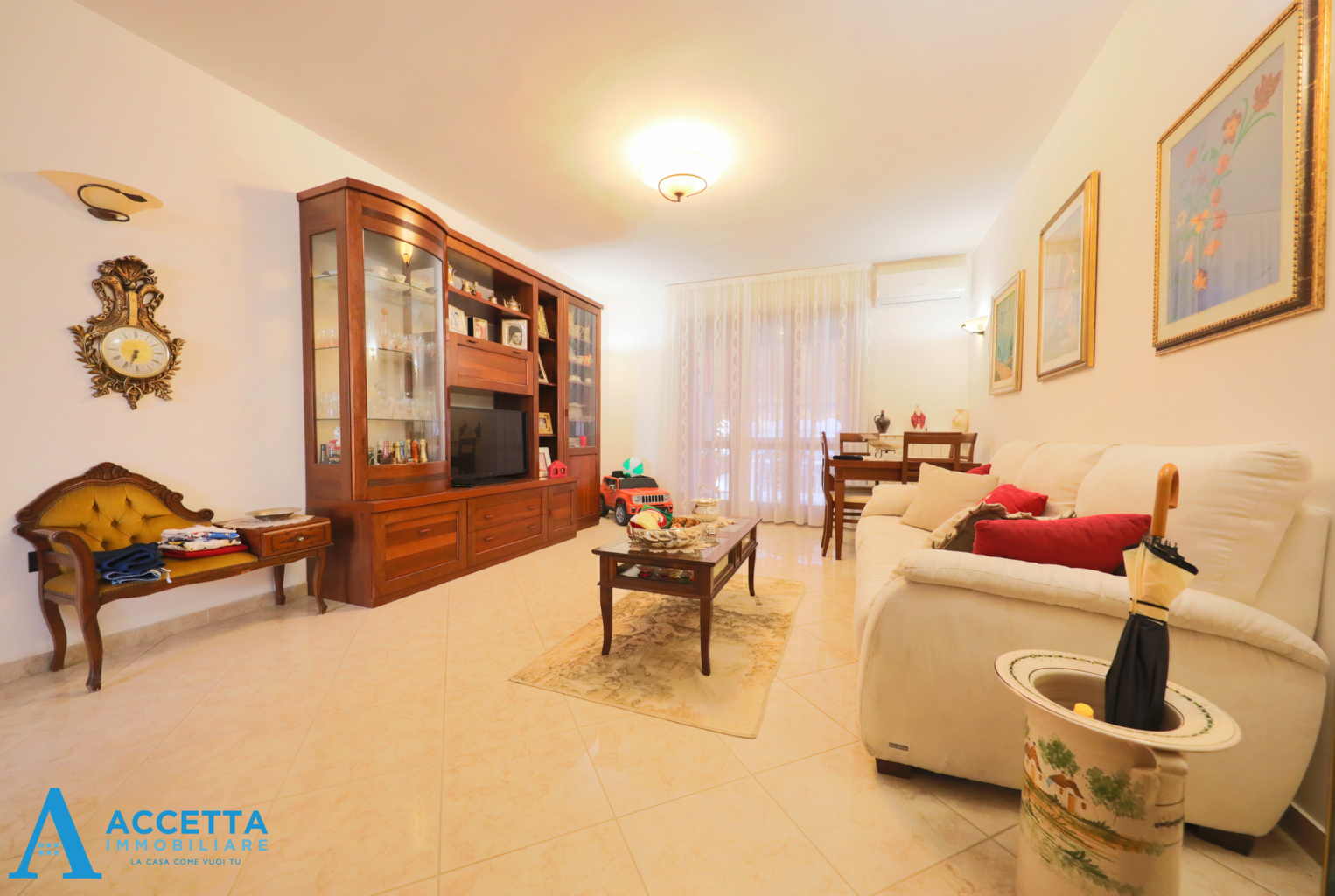 Quadrilocale in vendita in via salinella 5, Taranto