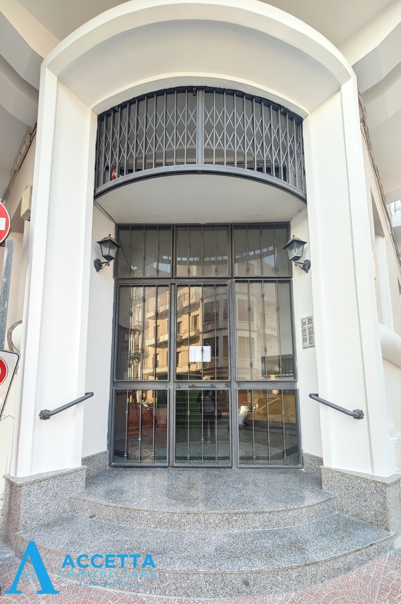 Bilocale da ristrutturare in via duca di genova 63, Taranto