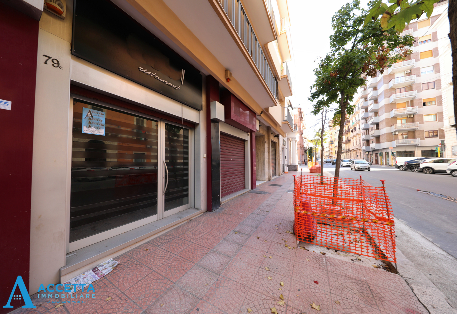 Locale commerciale da ristrutturare in corso umberto i 79, Taranto
