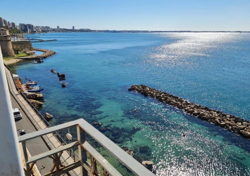 Stabile/Palazzo vista mare in via giovanni paisiello 56, Taranto