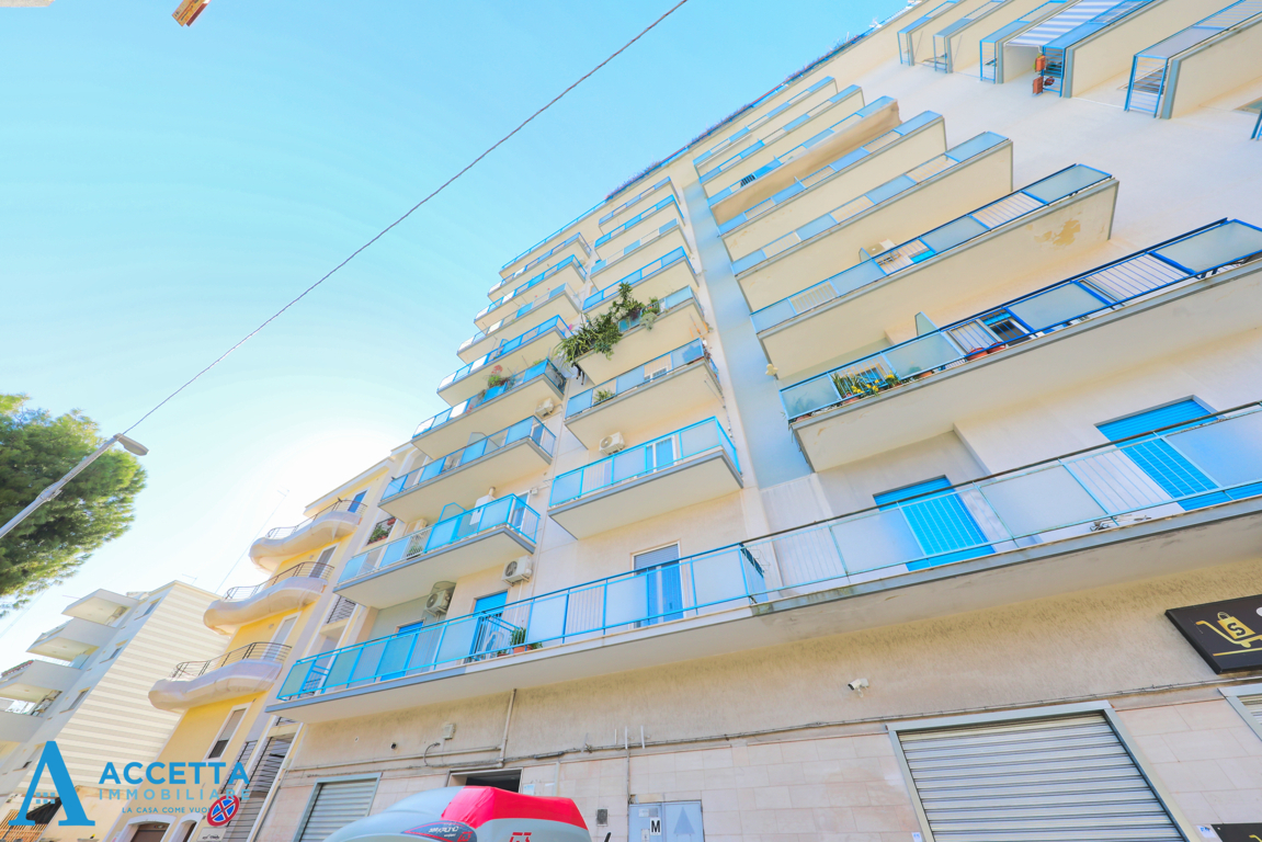 Trilocale in vendita in via istria 30, Taranto
