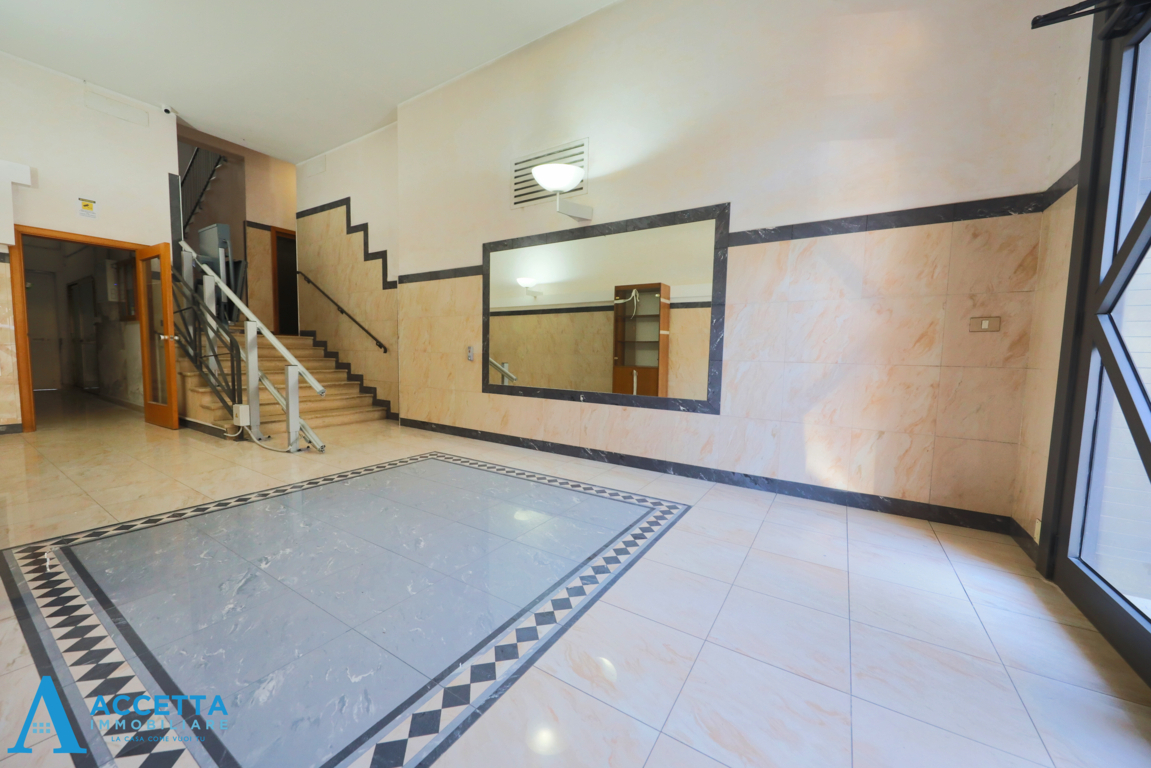 Trilocale in vendita in via istria 30, Taranto