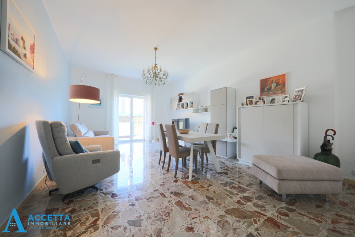 Trilocale in vendita in via istria 30, Taranto