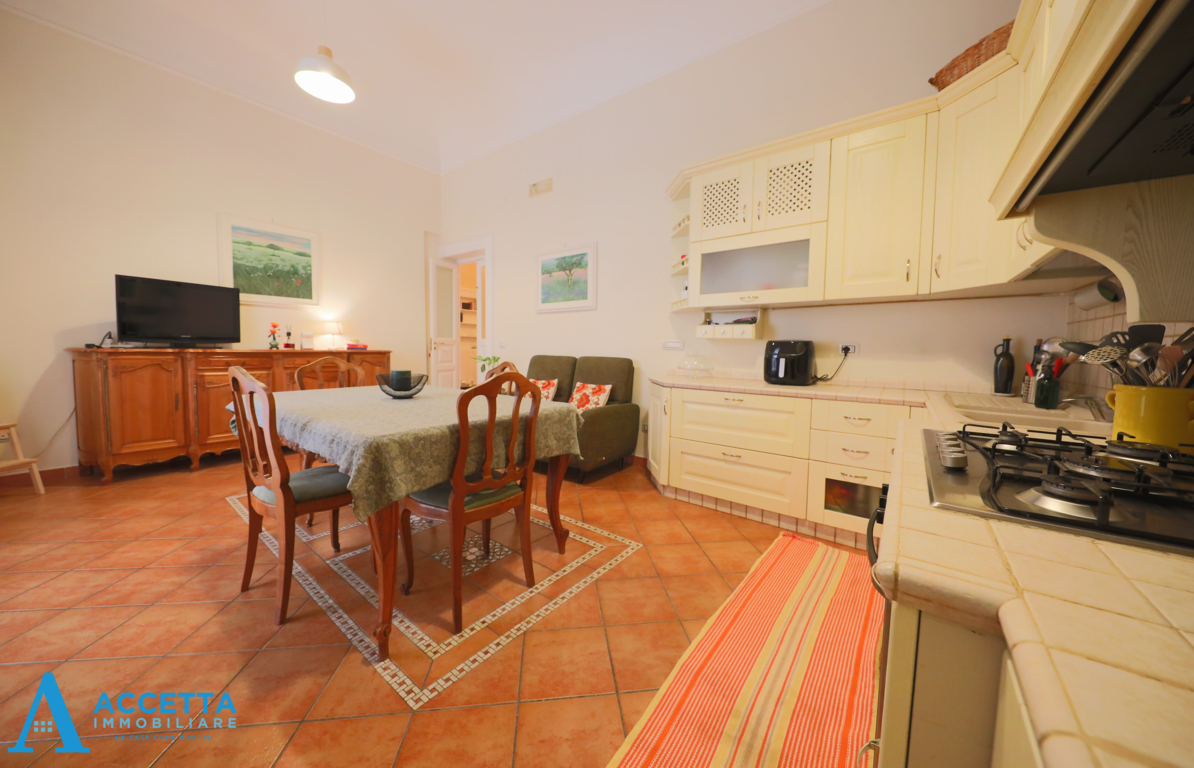 Quadrilocale ristrutturato in via giuseppe massari 8, Taranto