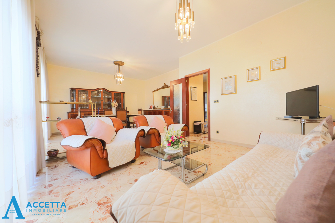 Quadrilocale in vendita in via caduti di nassirya 26, Taranto