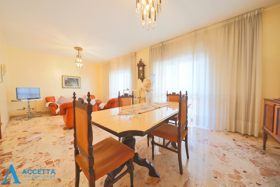Quadrilocale in vendita in via caduti di nassirya 26, Taranto