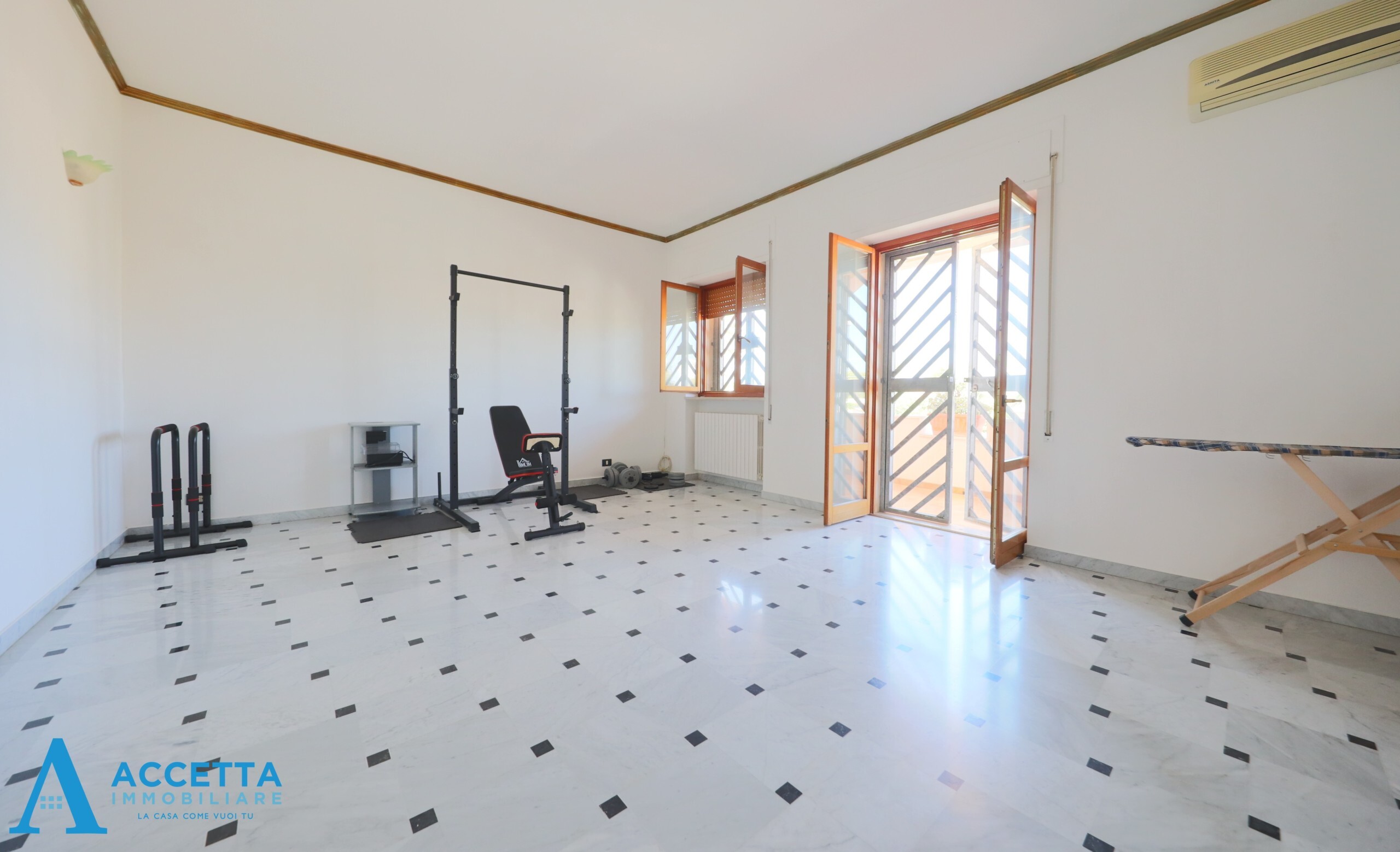 Trilocale in affitto in via cicale 17, Taranto