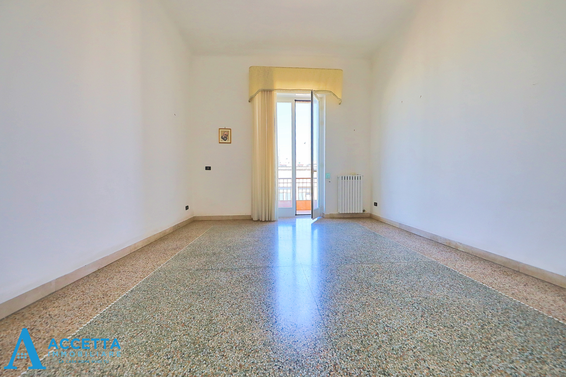 Quadrilocale in vendita in via icco 19, Taranto
