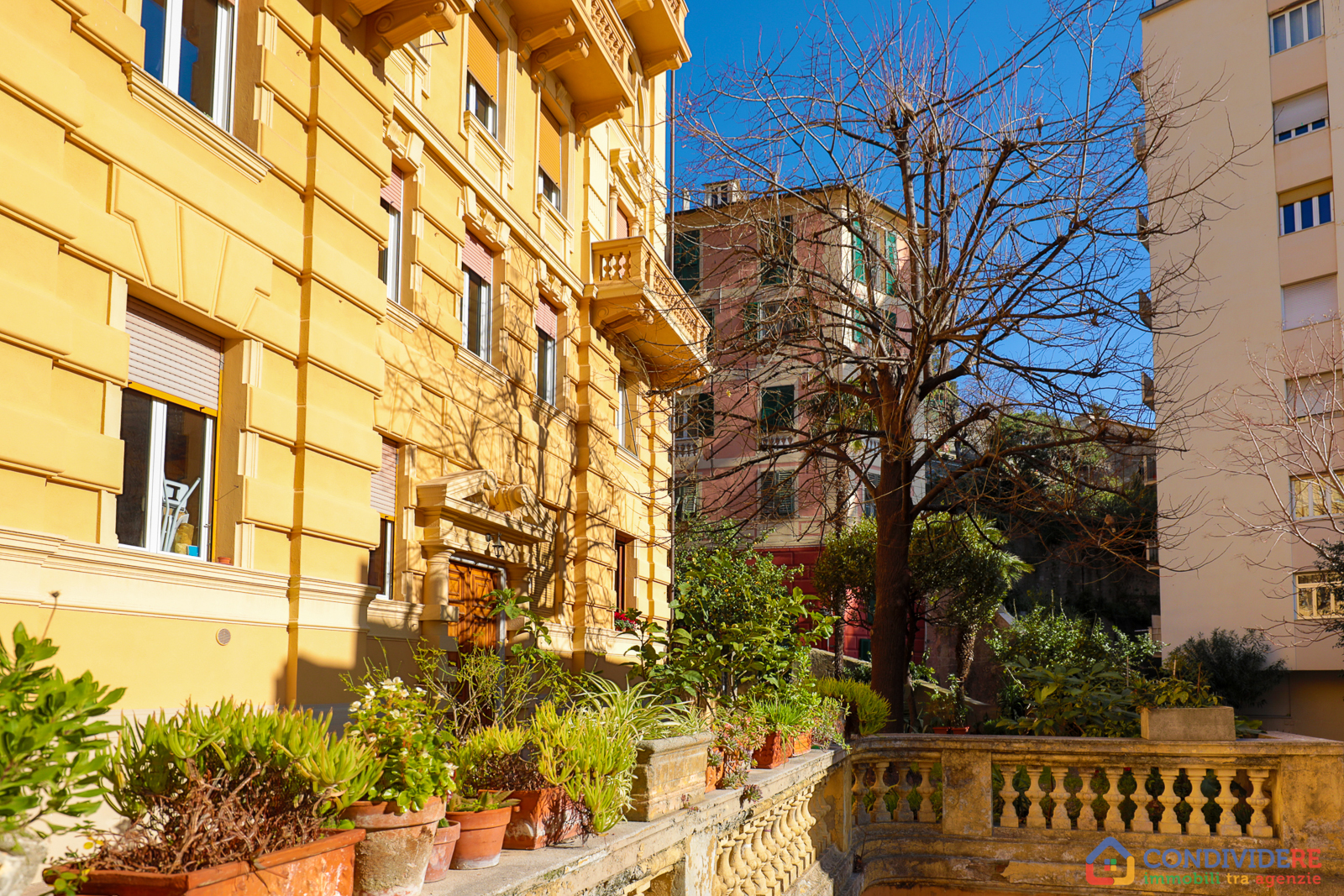 Appartamento con giardino in salita di santa brigida 21, Genova