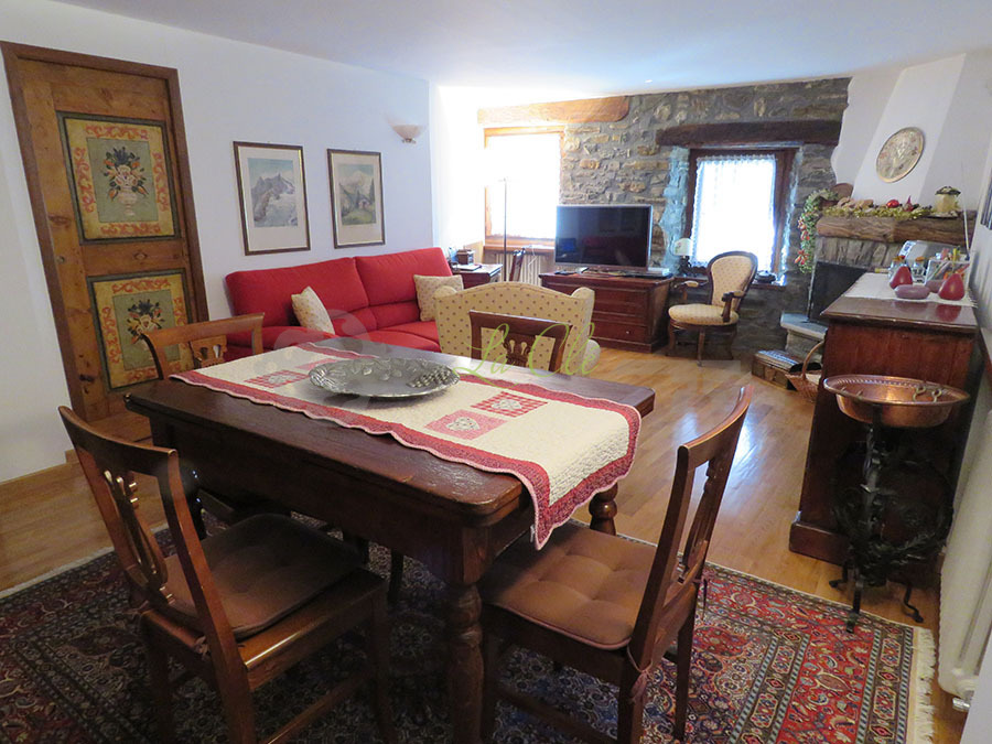 Trilocale in affitto in strada delle greggi 7, Courmayeur