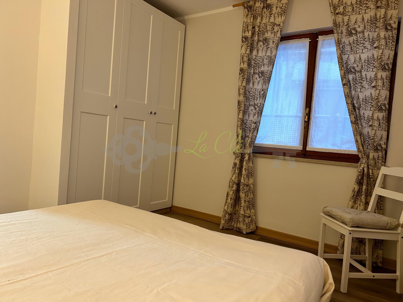 Trilocale con terrazzo in via regionalea 55, Courmayeur