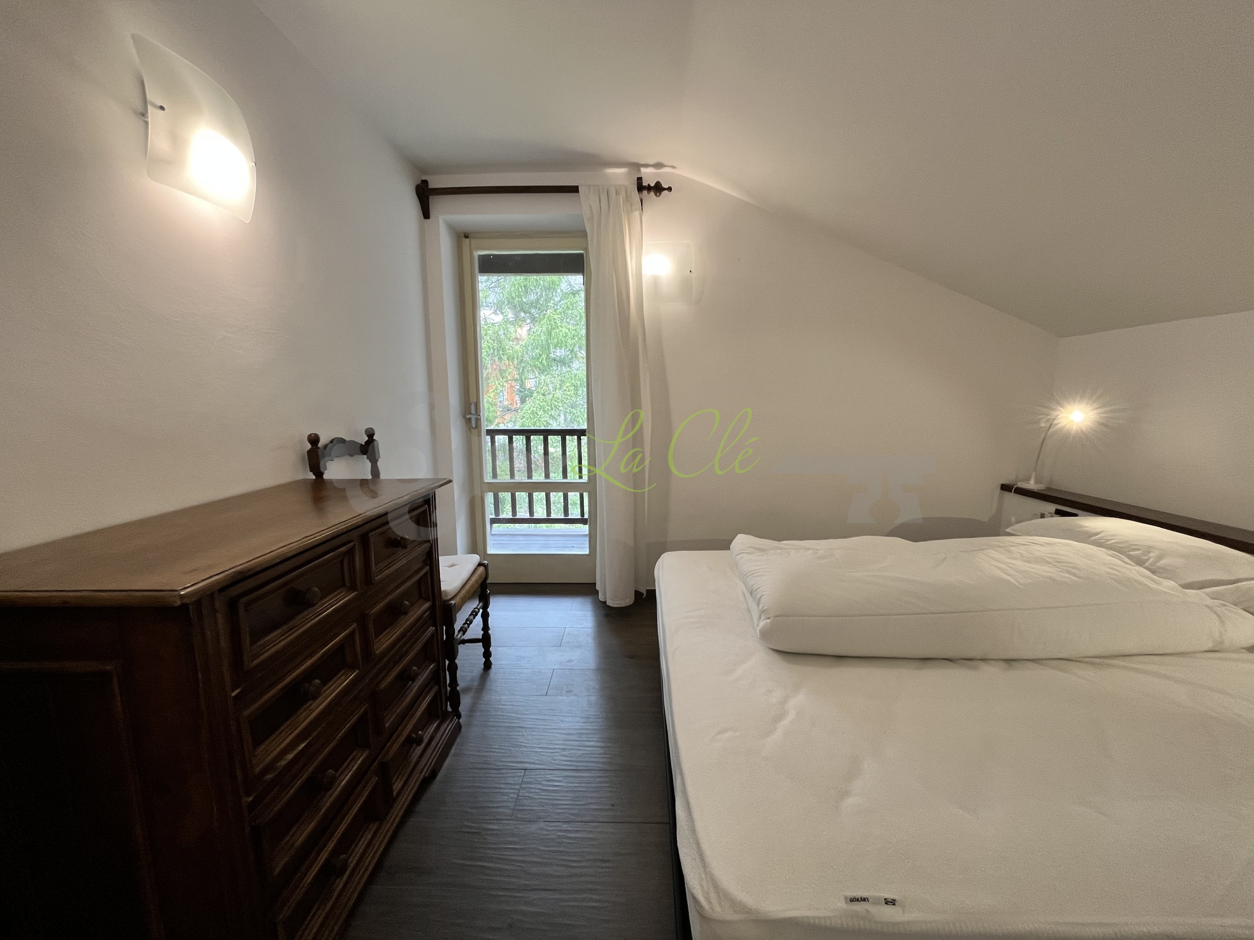 Trilocale nuovo in via les golettes 31, Courmayeur