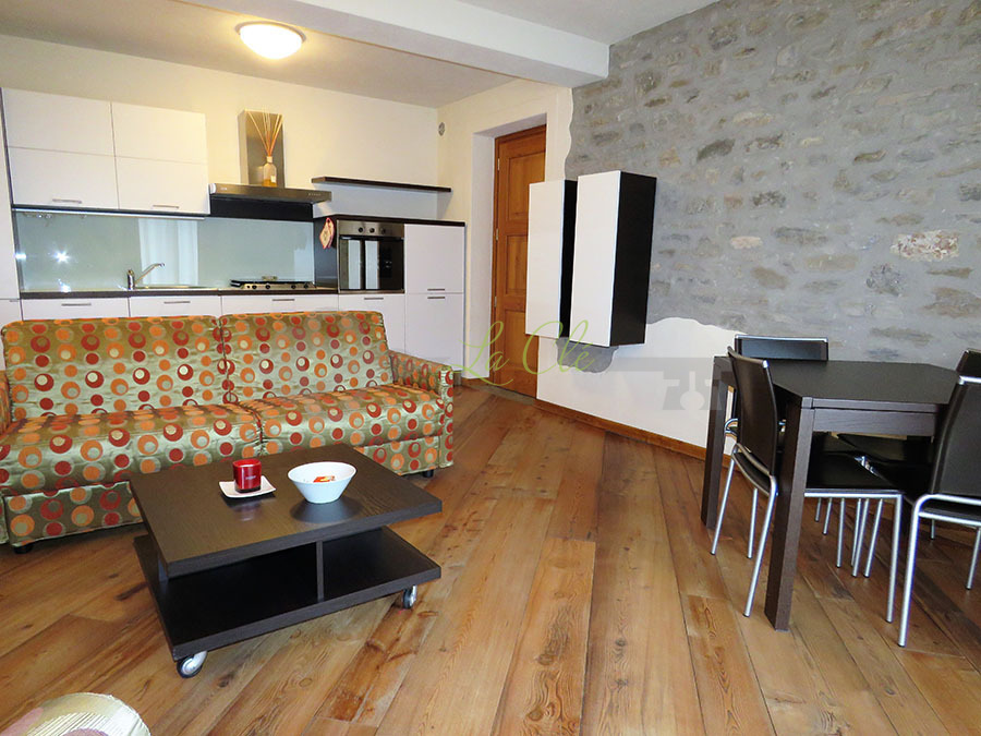 Bilocale nuovo in via roma 73, Courmayeur