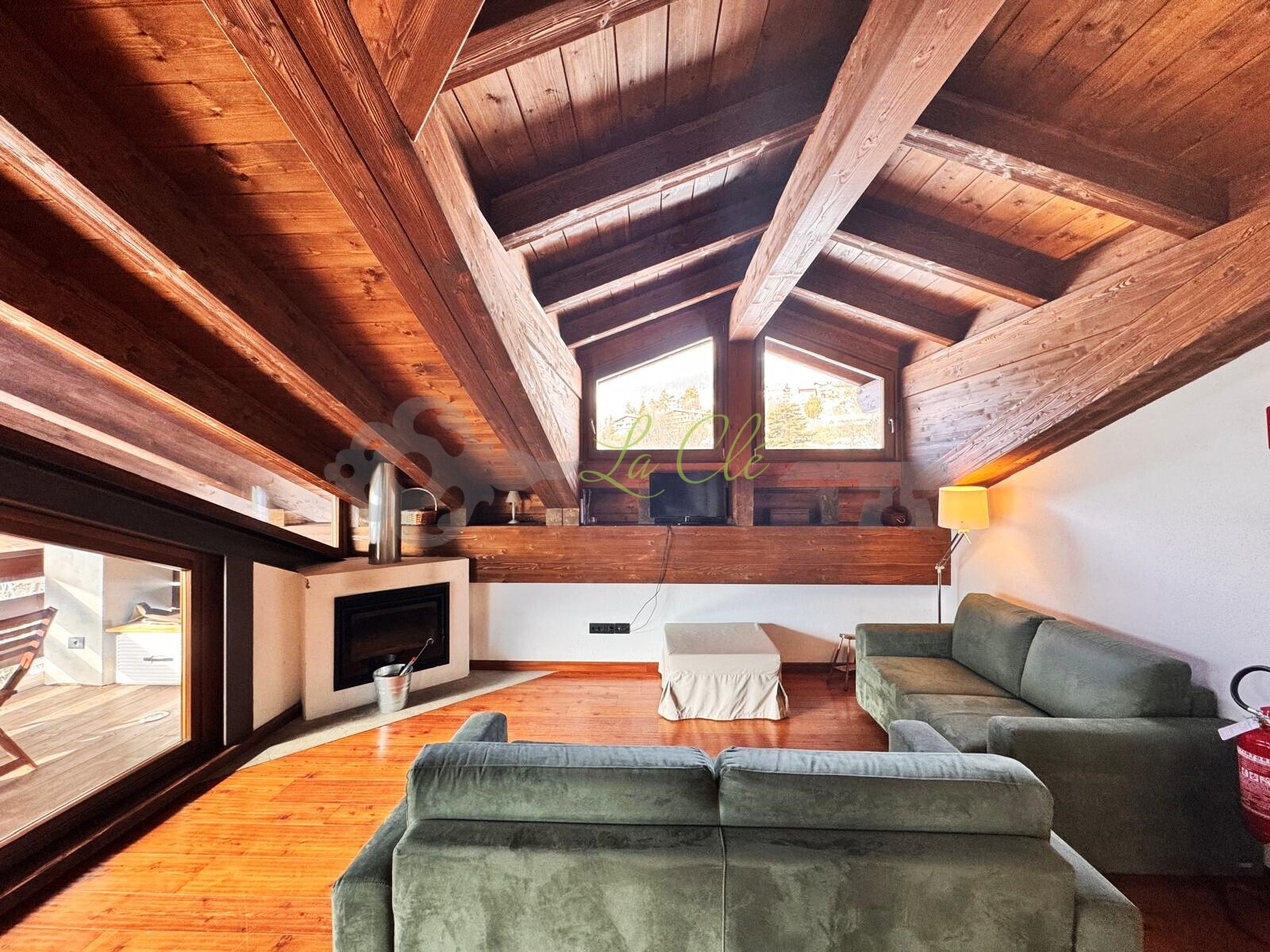 Mansarda con terrazzo, Pr�-Saint-Didier verrand