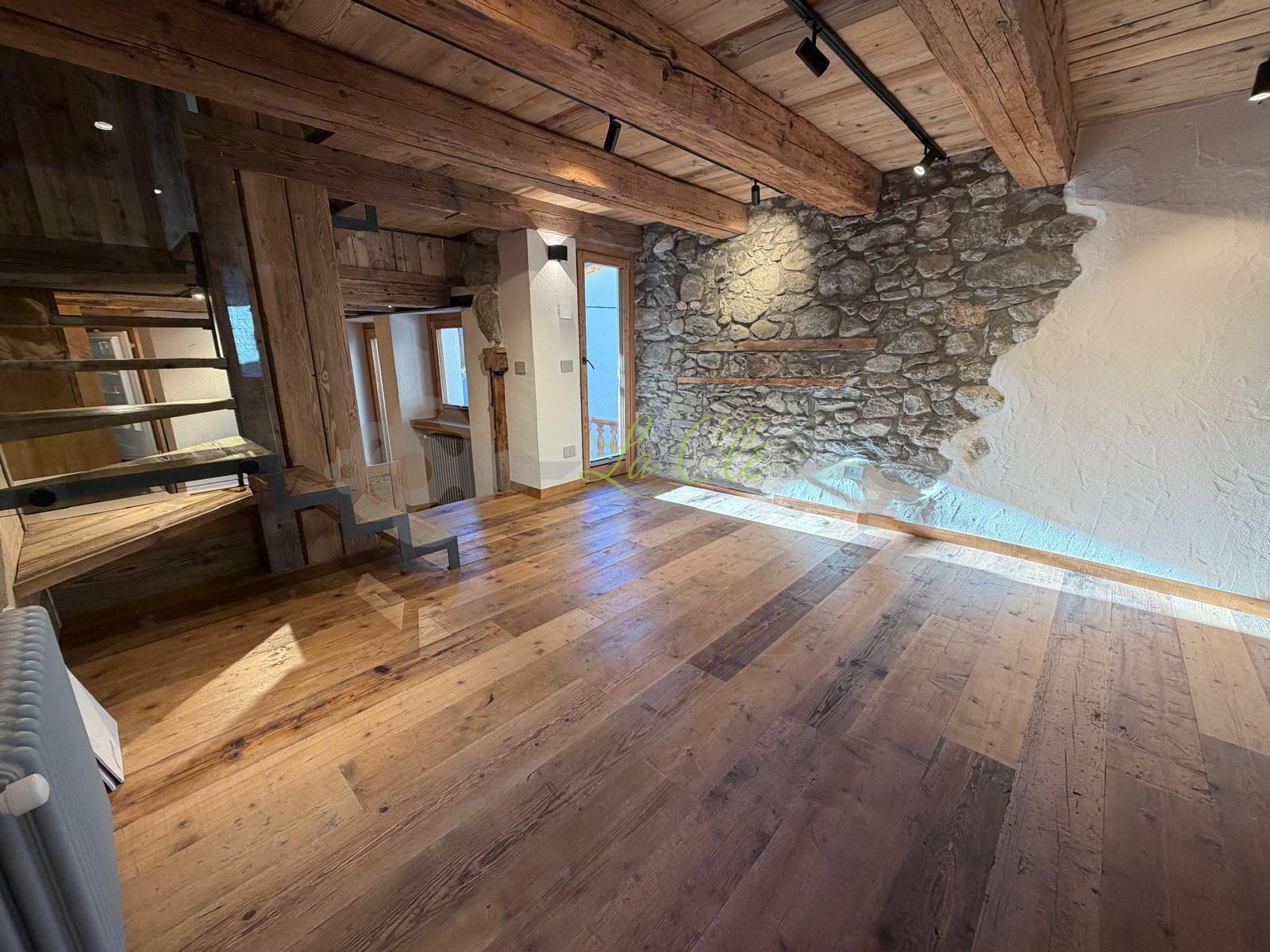 Appartamento con box in via passerin d'entreves 11, Courmayeur