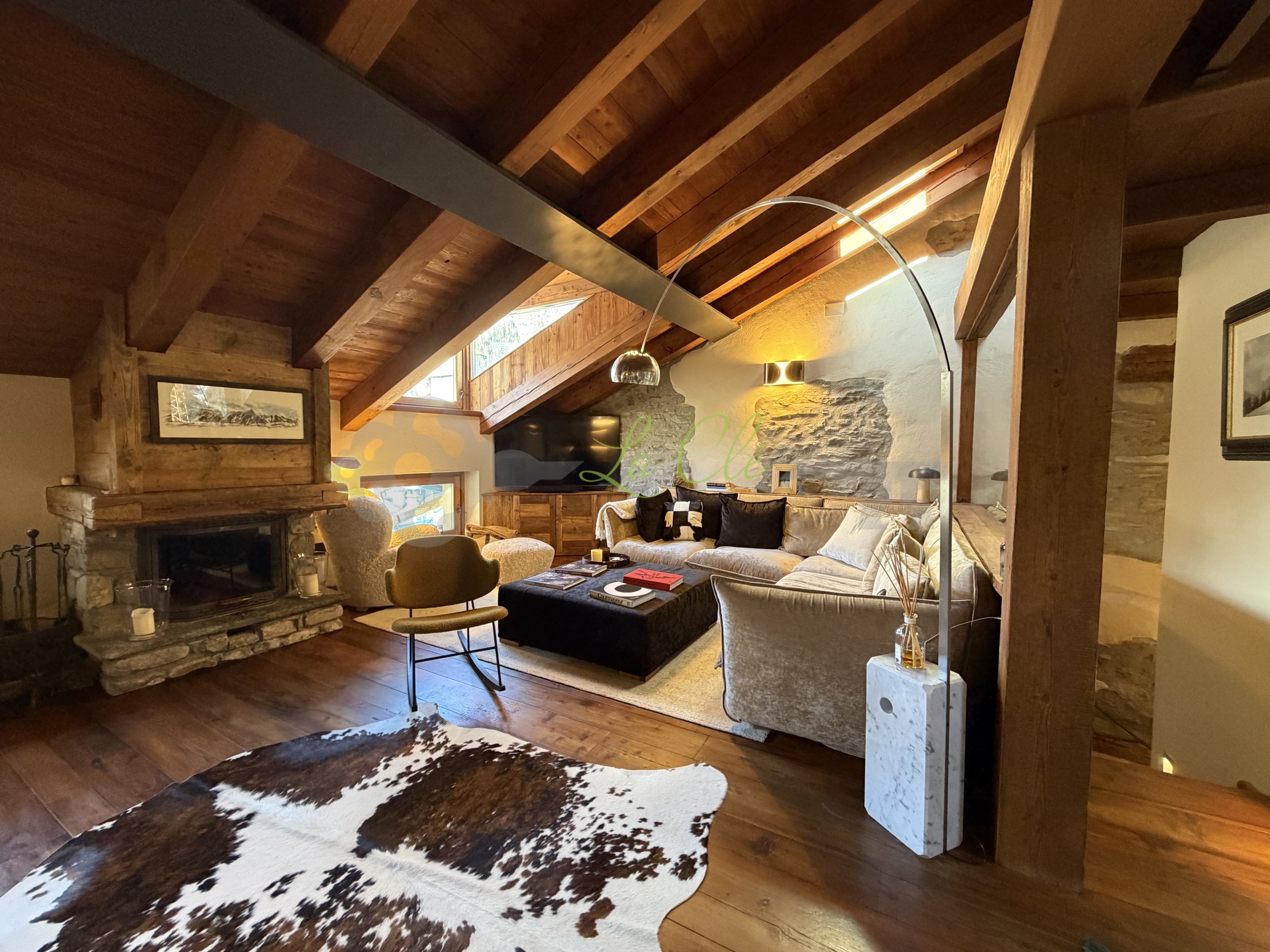 Appartamento con terrazzo in via roma 73, Courmayeur