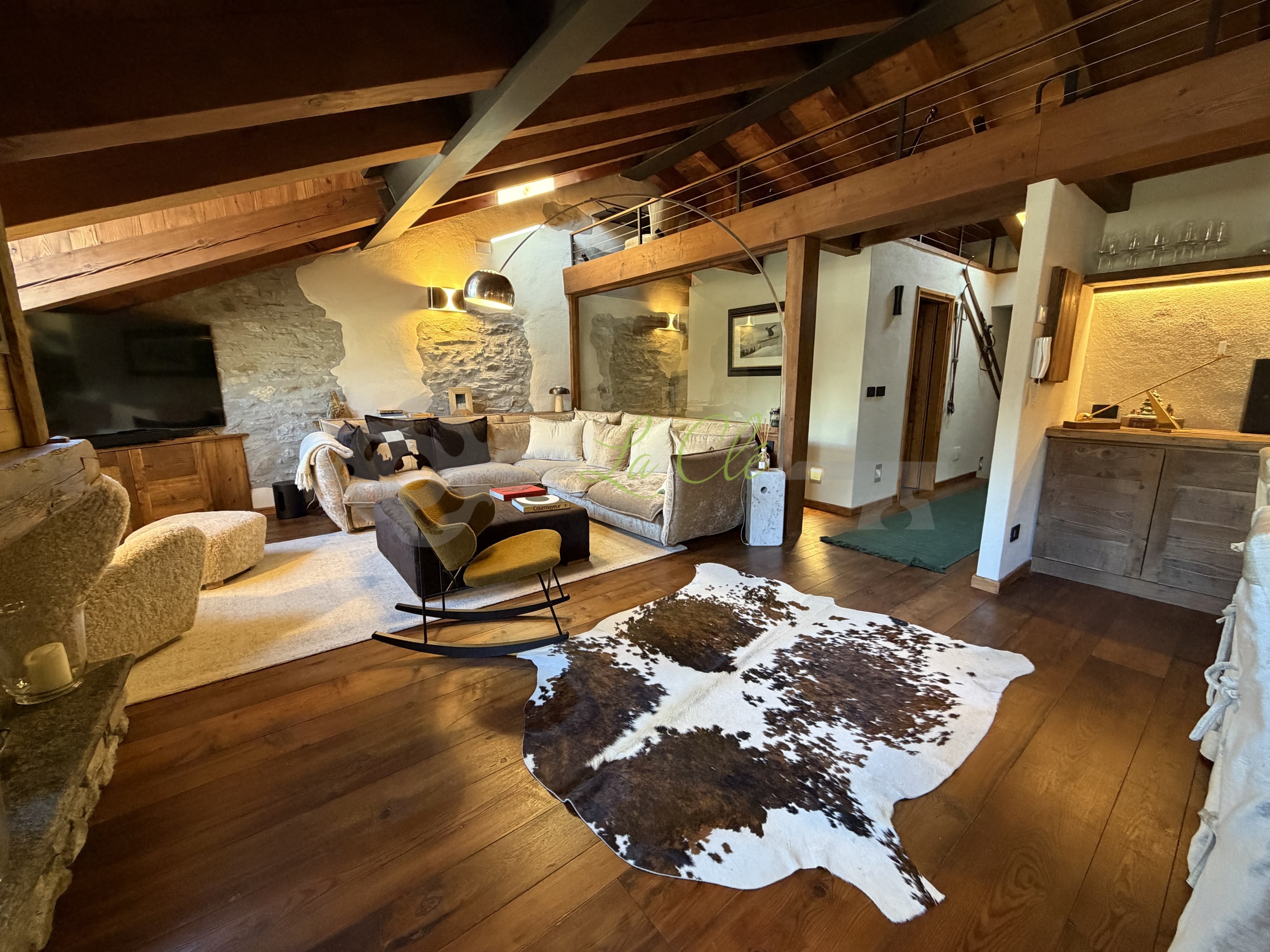 Appartamento con terrazzo in via roma 73, Courmayeur