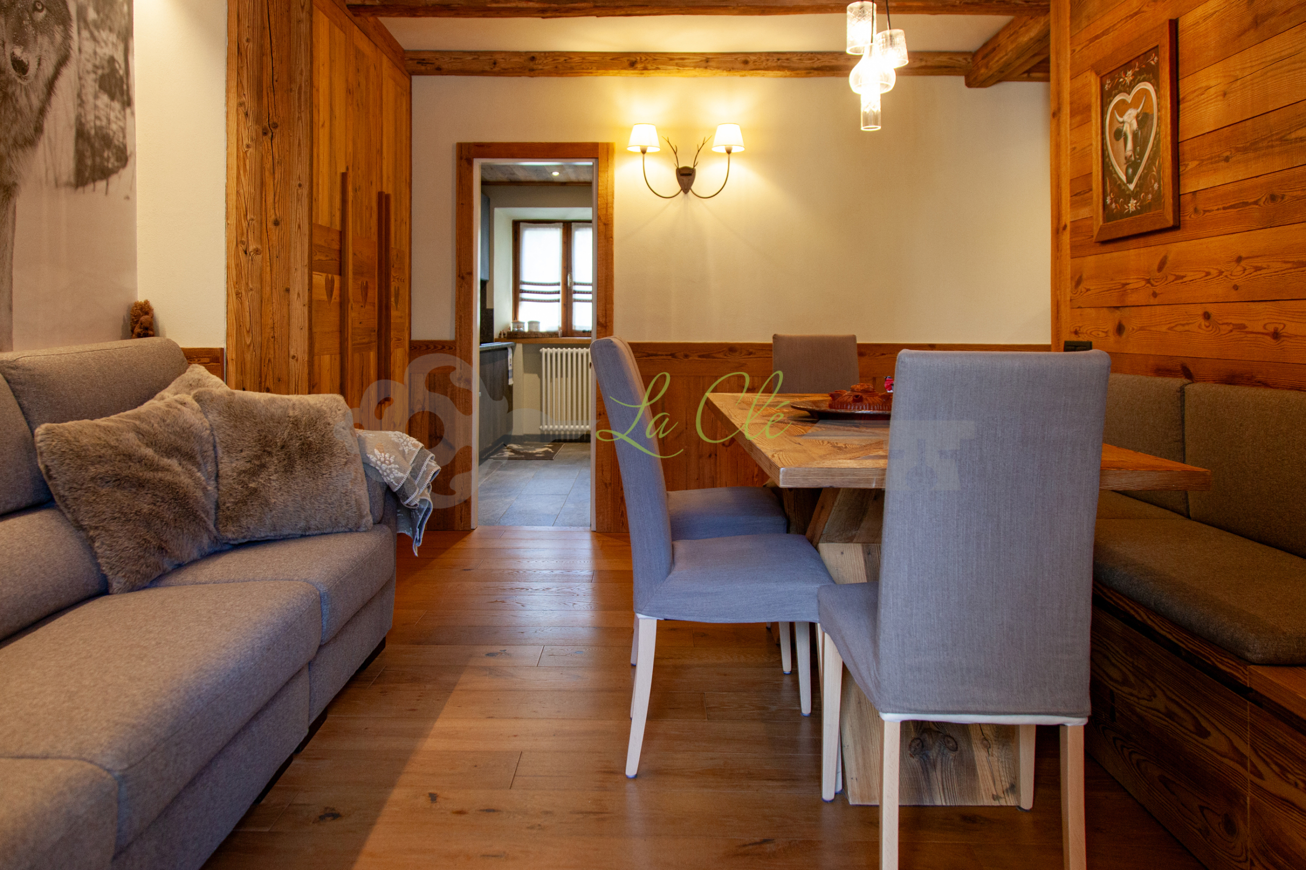 Trilocale con box, Courmayeur villair inferiore