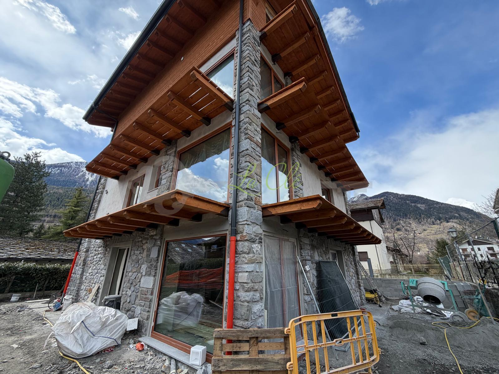 Quadrilocale con terrazzo, Morgex ruine