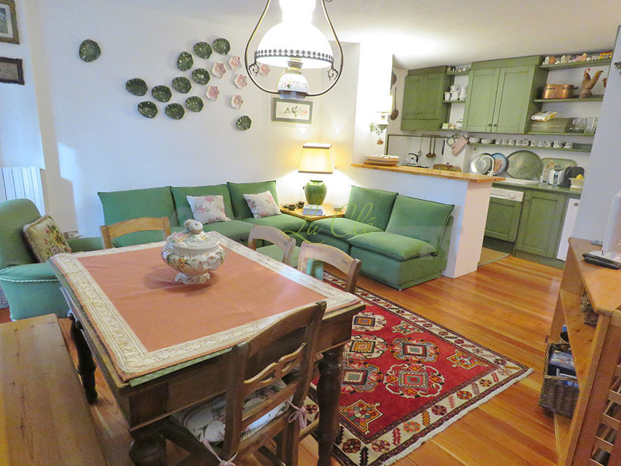 Quadrilocale con giardino in via hermitage 2, Courmayeur