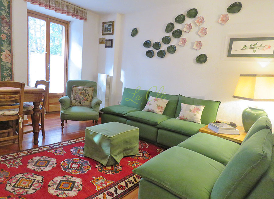 Quadrilocale con giardino in via hermitage 2, Courmayeur