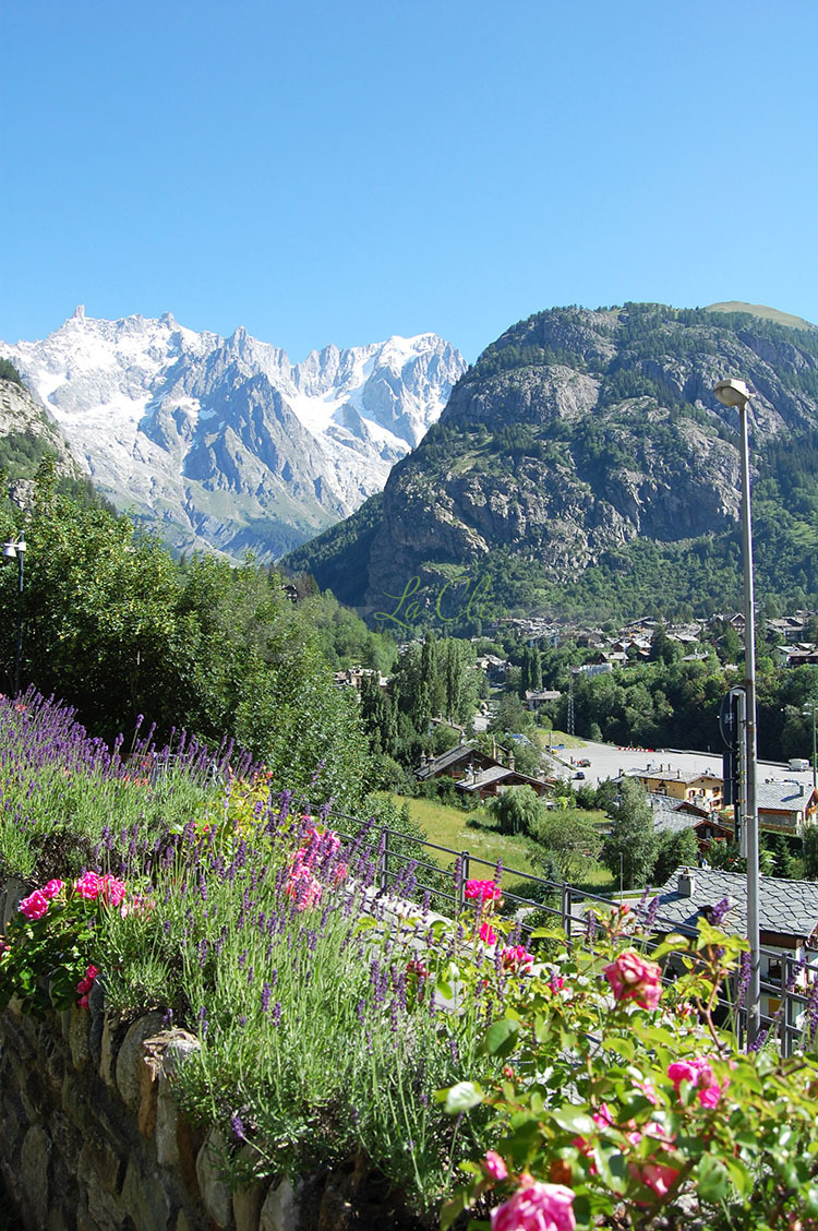 Bilocale con giardino in via grapillon 7, Courmayeur