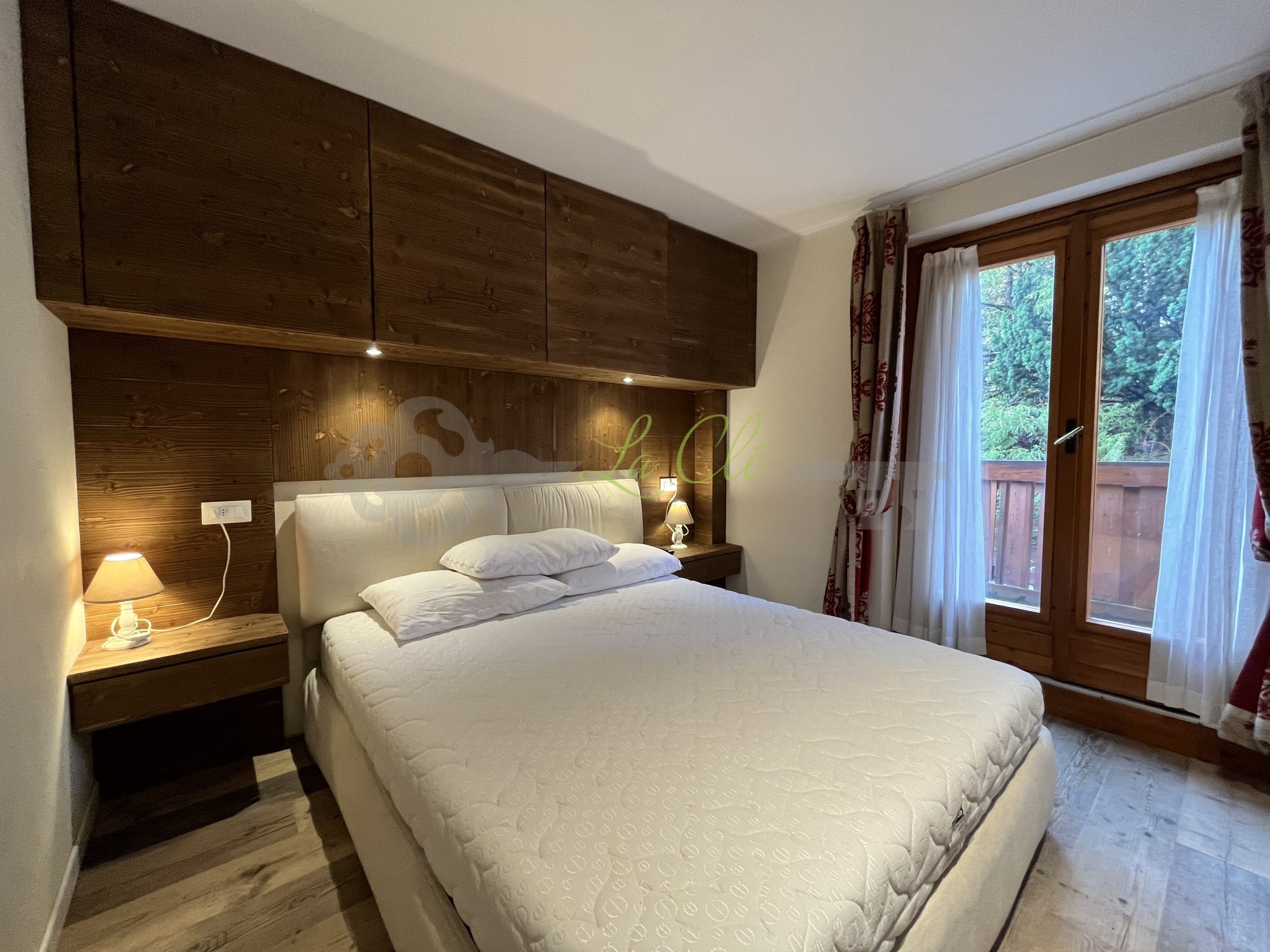 Trilocale con terrazzo in rue dent du geant, Pr�-Saint-Didier