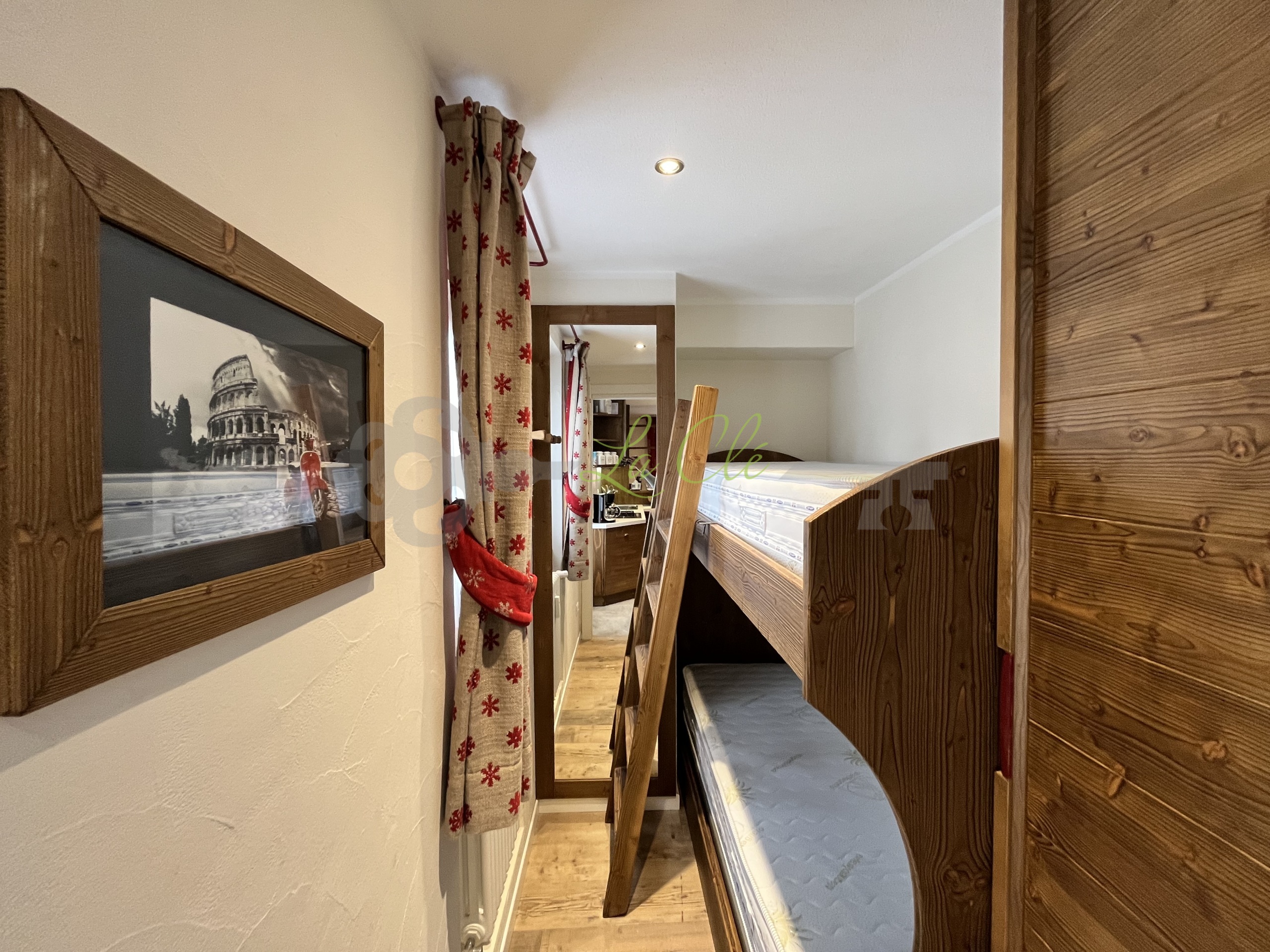 Trilocale con terrazzo in rue dent du geant, Pr�-Saint-Didier