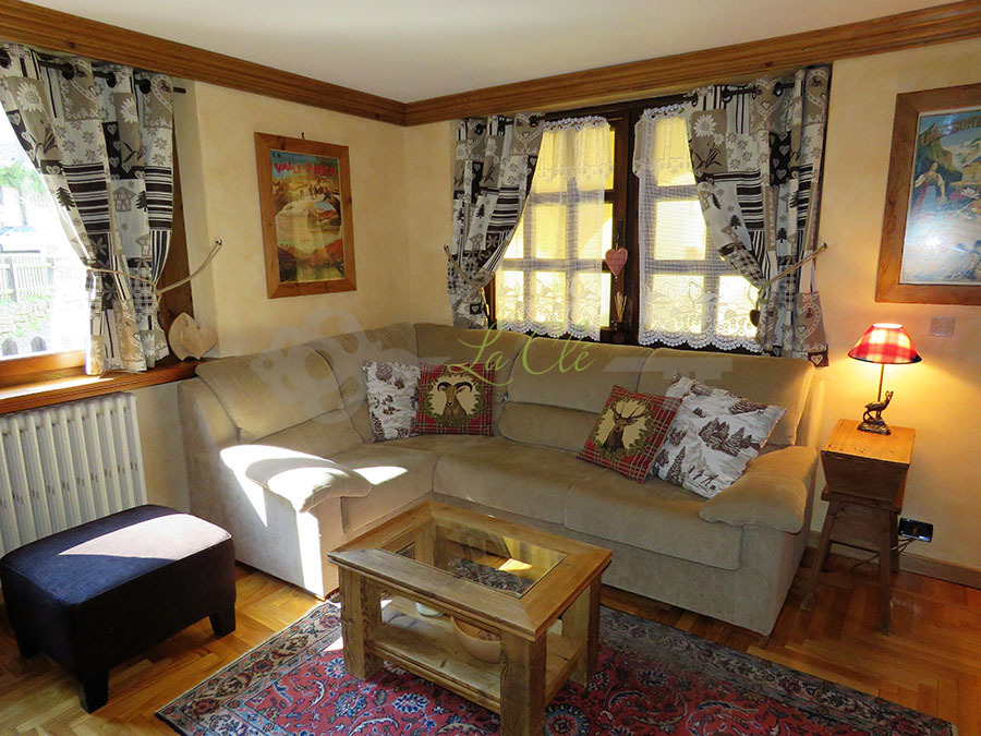 Trilocale con giardino in via guglielmo marconi 66, Courmayeur