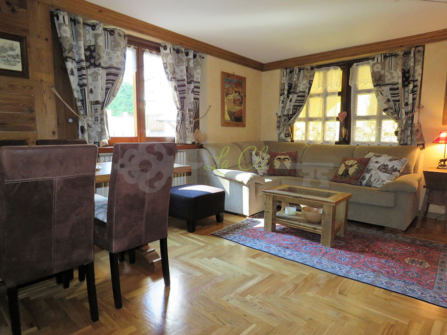 Trilocale con giardino in via guglielmo marconi 66, Courmayeur