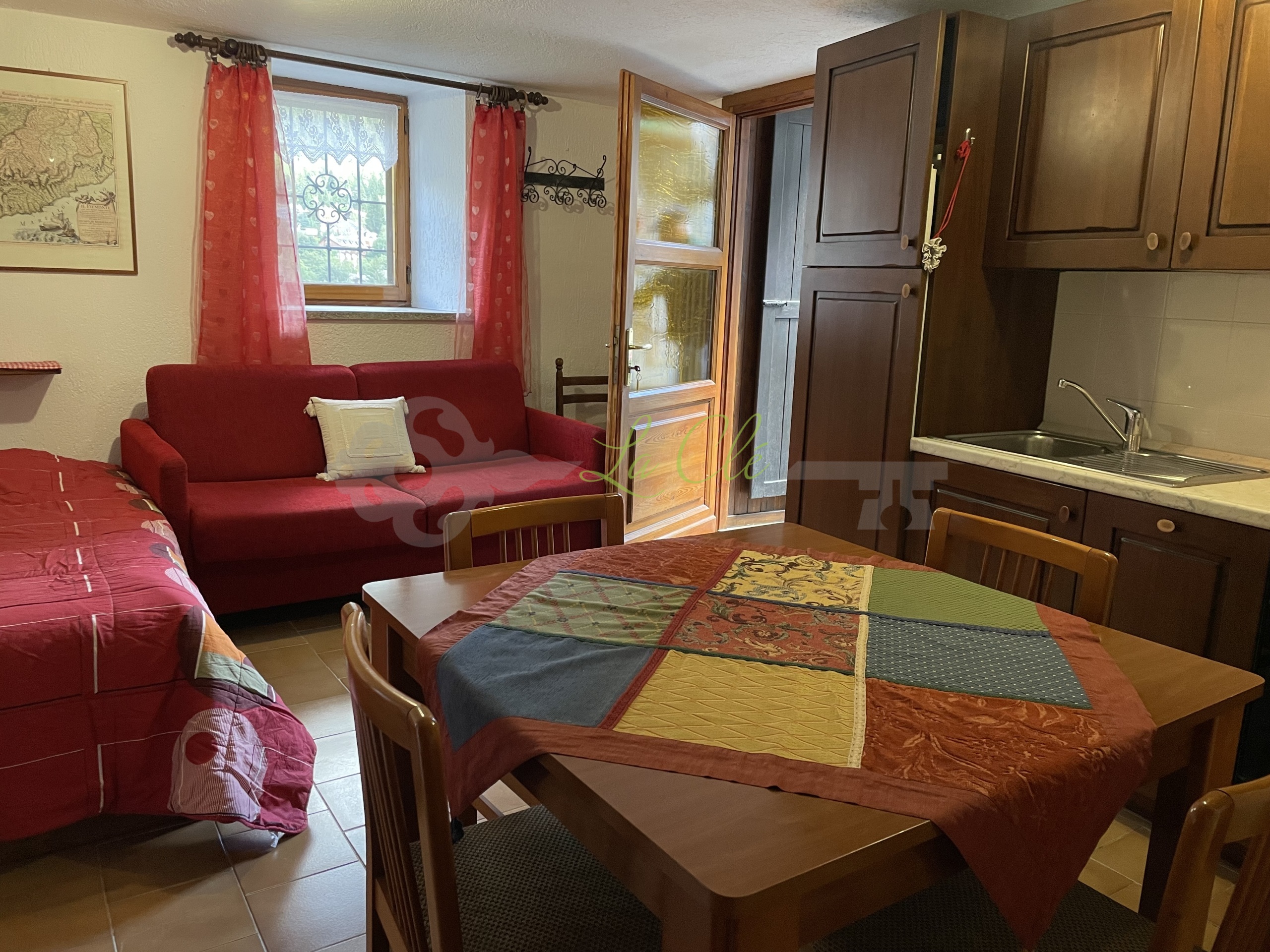 Bilocale con terrazzo in strada della vittoria, Courmayeur