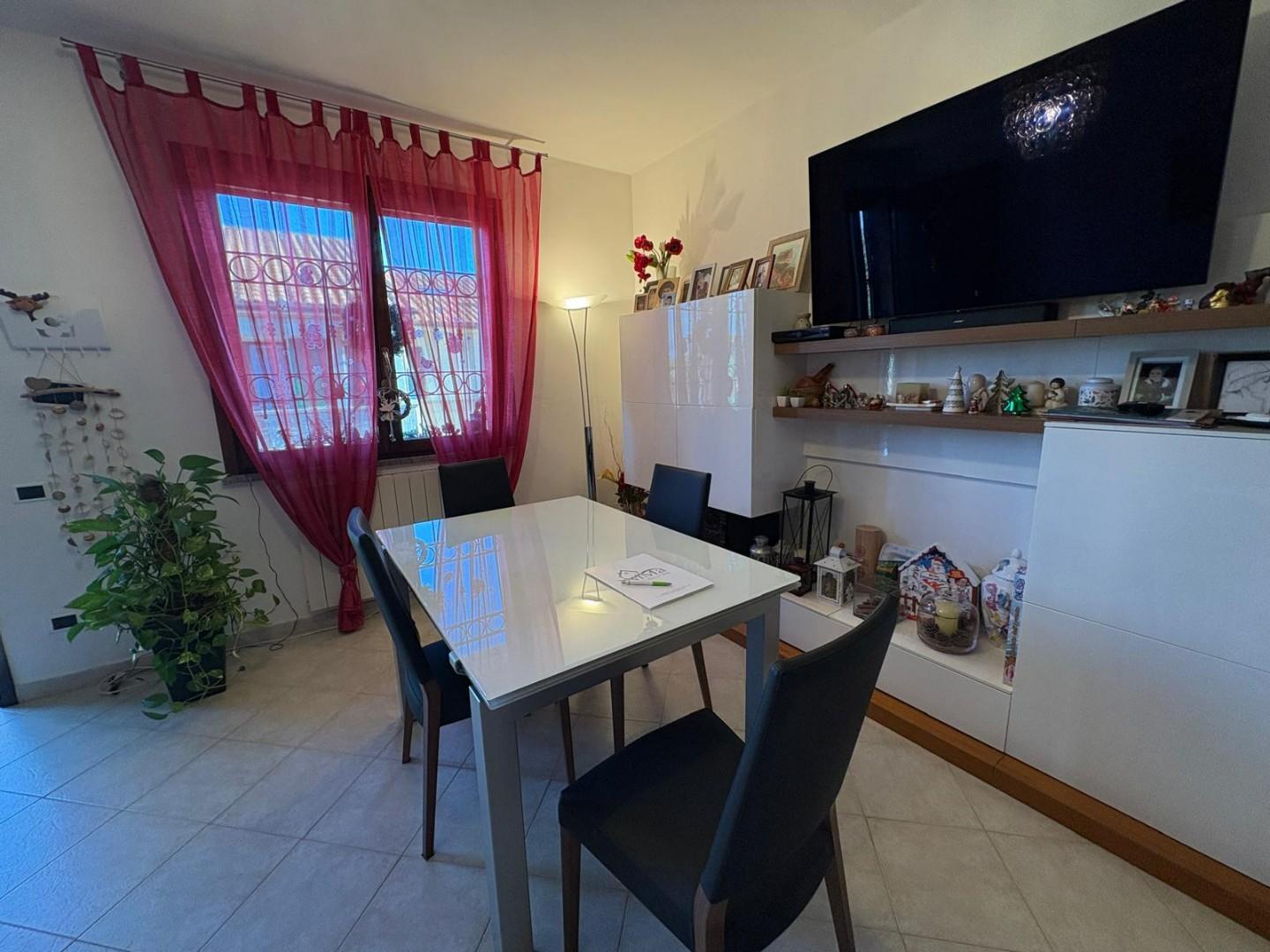 Trilocale con giardino, Bibbona la california