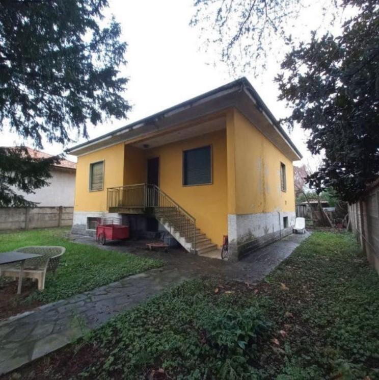 Villa da ristrutturare a Corbetta