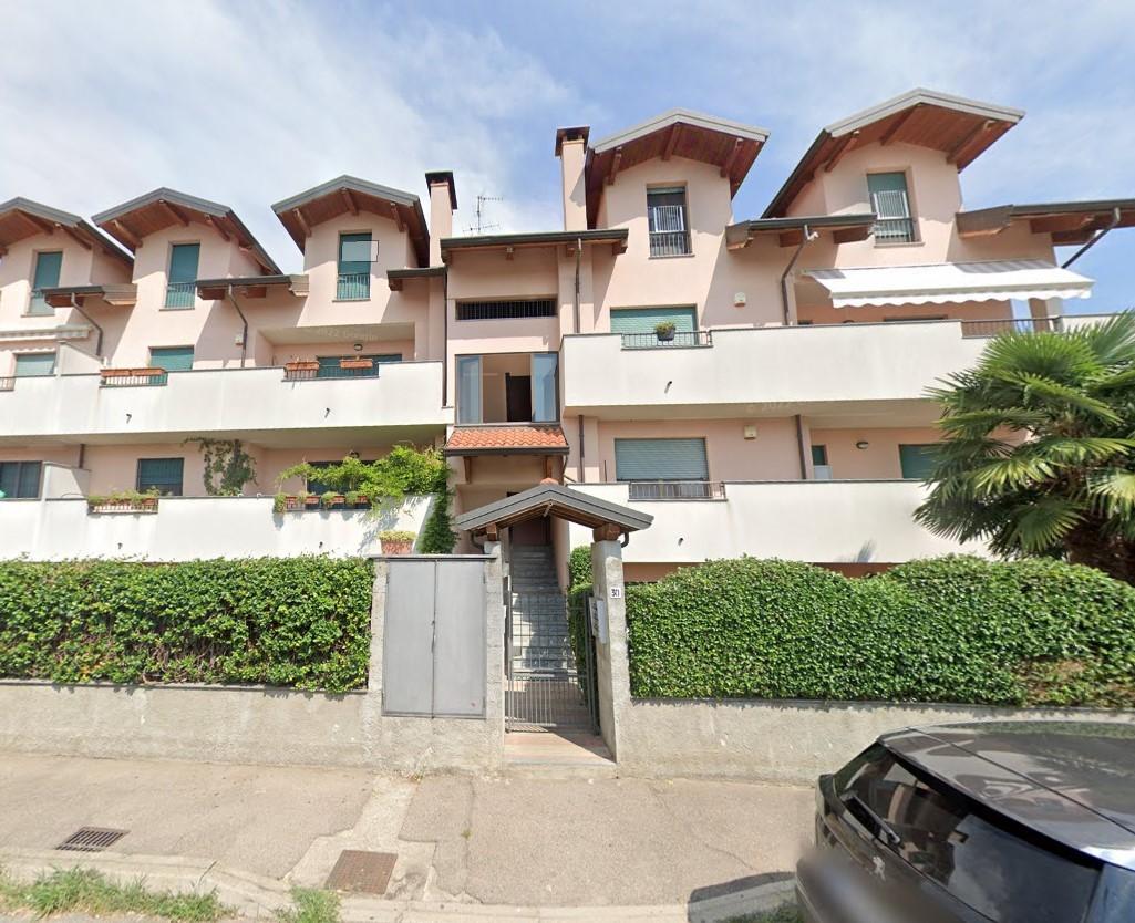 Quadrilocale in vendita a Bareggio