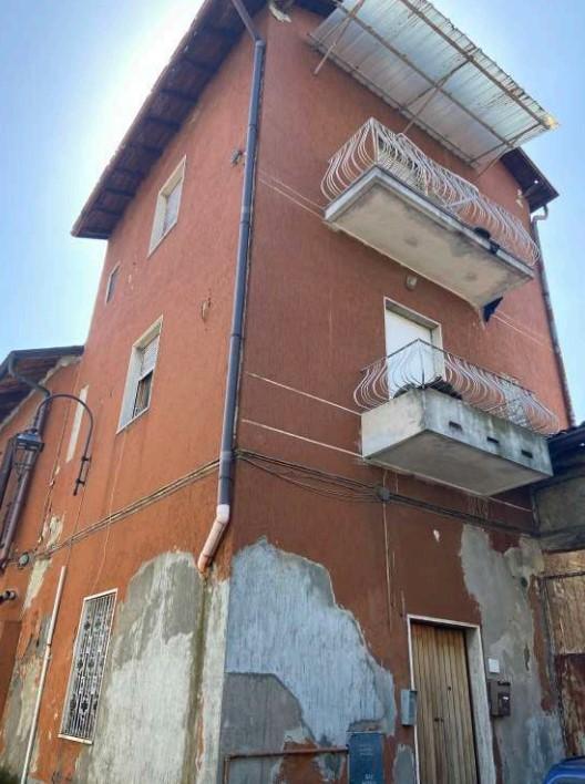 Trilocale da ristrutturare a Cassano d'Adda