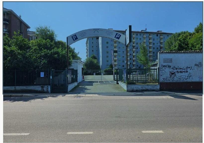 Box/Garage 163mq in vendita a Milano
